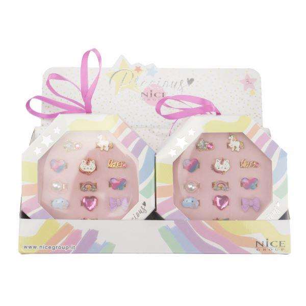 Nice Set Caja con 12 Anillos Precious. Caja 12x12x3 cm para 3+ años. Idioma inglés. Nice Set Caja con 12 Anillos Precious. Caja 12x12x3 cm para 3+ años. Idioma inglés.