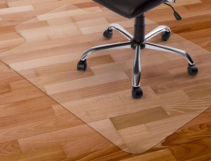 Q-connect Alfombrilla Protectora de Suelo PVC para Sillas de Oficina, Transparente, 1150x1340 mm, Grosor 2 mm