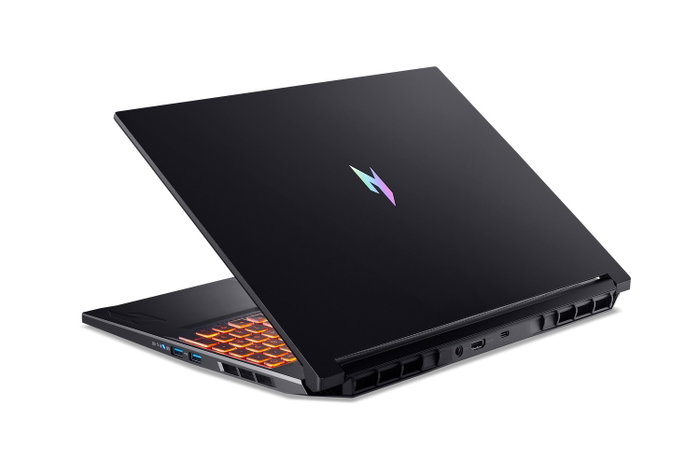 Acer Nitro V 16 ANV16-61-R7R7 con Ryzen AI 7 350, 32GB RAM, 2TB SSD y RTX 5070