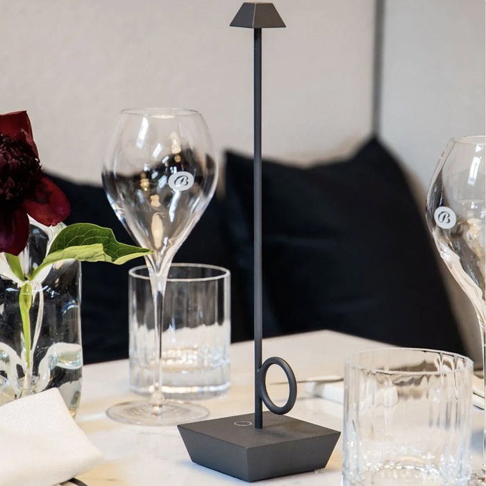 Broggi Lámpara de Mesa Recargable Bugia Táctil LED 2,2W 185lm 32cm Broggi Lámpara de Mesa Recargable Bugia Táctil LED 2,2W 185lm 32cm