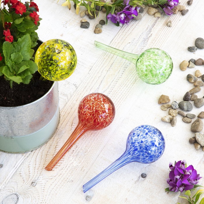 Inde Ballwooters - Globos de Riego Automático para Plantas, Color Verde, 15 cm x 6 cm x 6 cm (9 Unidades)