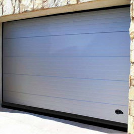 Burcasa Burlete de Aluminio para Garaje con Fleco Negro 2,50m