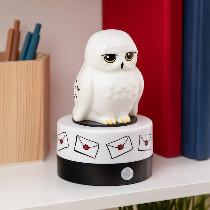 PALADONE Lámpara Protector de Habitación Hedwig Harry Potter con Sensor de Movimiento, Sonidos Oficiales y Función de Luz Nocturna, USB/Pilas