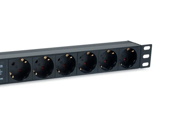 EQUIP PDU 6 Tomas Schuko con Carcasa de Aluminio