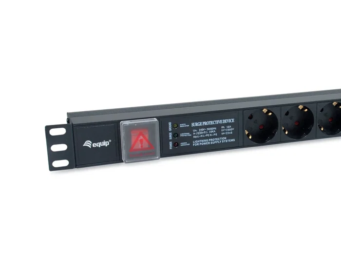 EQUIP PDU 6 Tomas Schuko con Carcasa de Aluminio