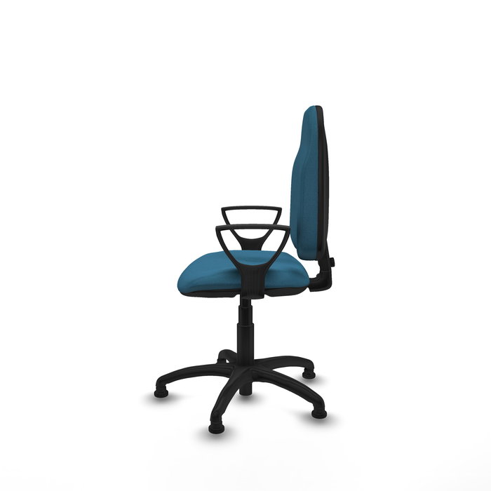 Silla de oficina Algarra con mecanismo Contacto permanente básico tapizada con Tela color Verde petróleo. Equipada con Base poliamida negra, Brazos fijosy Topes