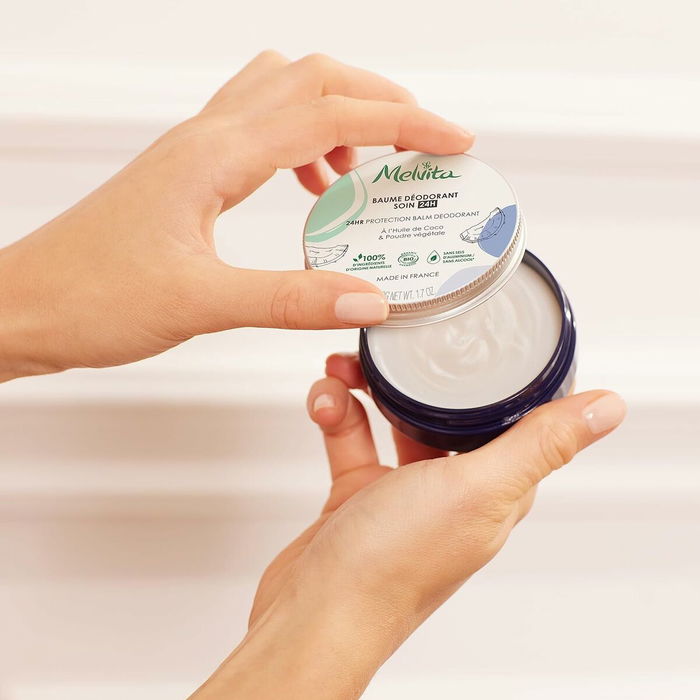 Melvita Los Esenciales de Higiene Desodorante Bálsamo Eficacia 24h, Ingredientes Naturales y Ecológicos, Sin Sales Aluminio ni Alcohol, 50g Melvita Los Esenciales de Higiene Desodorante Bálsamo Eficacia 24h, Ingredientes Naturales y Ecológicos, Sin Sales Aluminio ni Alcohol, 50g