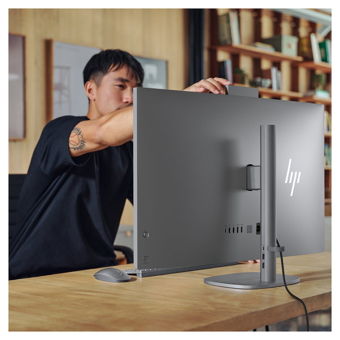 HP OmniStudio X 32" UHD IPS All-in-One UCore Ultra 7 258V 32GB/1TB SSD Win11 32-c1075ng