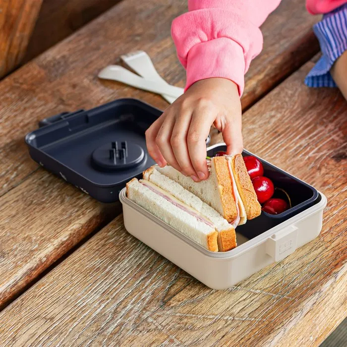 Monbento AABYH66225 Caja de Sándwich Infantil con Cubiertos Incluidos y Libres de BPA - Snacky Wolf