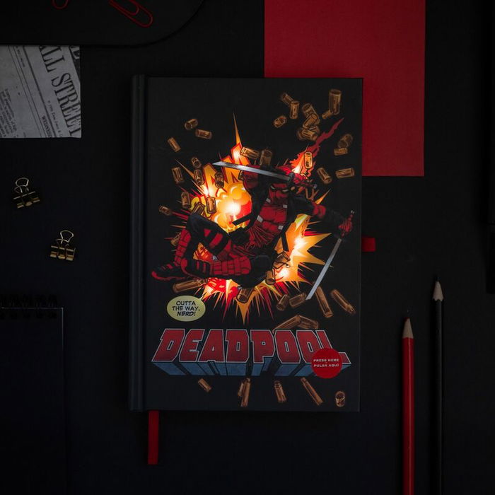 ERIK Cuaderno A5 Premium Led Deadpool Marvel con 96 hojas tipo bullet y tapa dura ERIK Cuaderno A5 Premium Led Deadpool Marvel con 96 hojas tipo bullet y tapa dura
