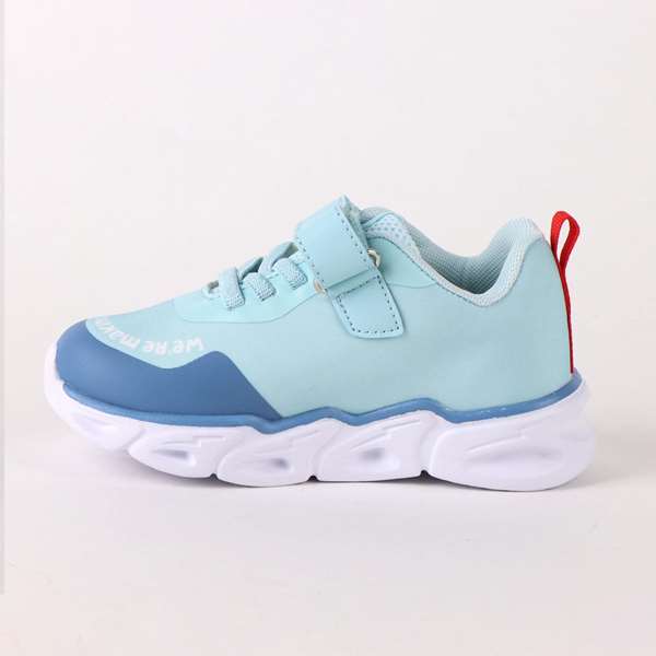 Cerdá Zapatilla Deportiva Bluey T025 Suela Ligera Eva con Luces Modelos Surtidos Talla 25