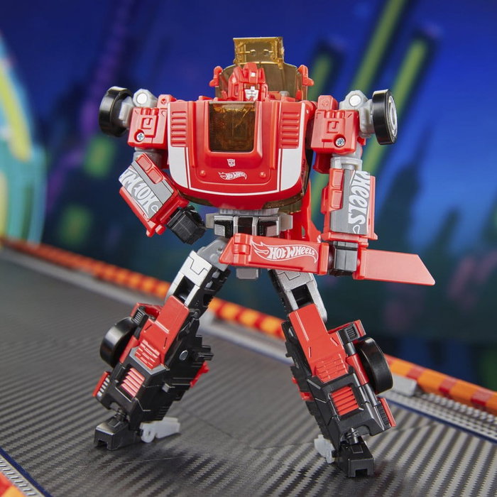Hasbro Transformers x Hot Wheels GT-Scorcher Deluxe Class