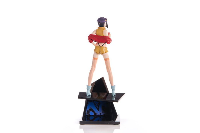 First 4 Figures Estatua Faye Valentine Cowboy Bebop