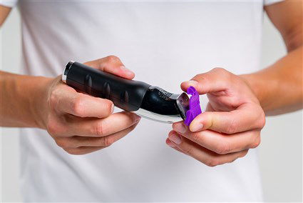 Wahl 09893-0443 Cortapelos para Barba, Batería de Litio 240 min, 8 Peines Guía, Carga Rápida, 1.5-13mm, Cuchillas de Precisión