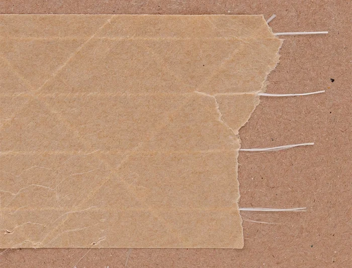 Q-connect Cinta Adhesiva Kraft Reforzado para Embalaje, 50 m x 50 mm, Papel Kraft 155g/m², Resistencia a la Tracción 210 N/25 mm Q-connect Cinta Adhesiva Kraft Reforzado para Embalaje, 50 m x 50 mm, Papel Kraft 155g/m², Resistencia a la Tracción 210 N/25 mm