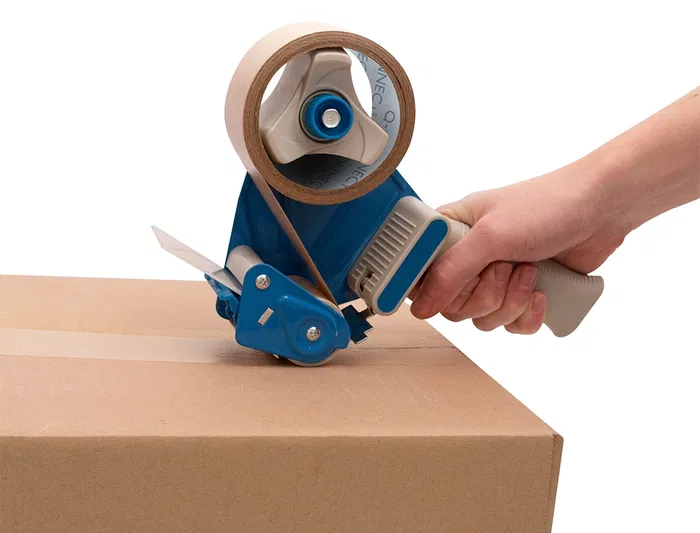 Q-connect Cinta Adhesiva Kraft Reforzado para Embalaje, 50 m x 50 mm, Papel Kraft 155g/m², Resistencia a la Tracción 210 N/25 mm Q-connect Cinta Adhesiva Kraft Reforzado para Embalaje, 50 m x 50 mm, Papel Kraft 155g/m², Resistencia a la Tracción 210 N/25 mm