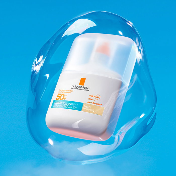 La Roche-Posay Anthelios UVAIR Sérum Protector Solar SPF50+ con Color Tono Light - 50 ml - Con Ácido Hialurónico, Niacinamida y Vitamina E