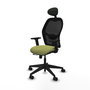 Silla de oficina Alocén con mecanismo Sincro/Traslack tapizada con Tela color Verde oliva y malla color Negro. Equipada con lumbar 1D, Brazos 2D, Cabecero Fijo y Ruedas 65mm nailon