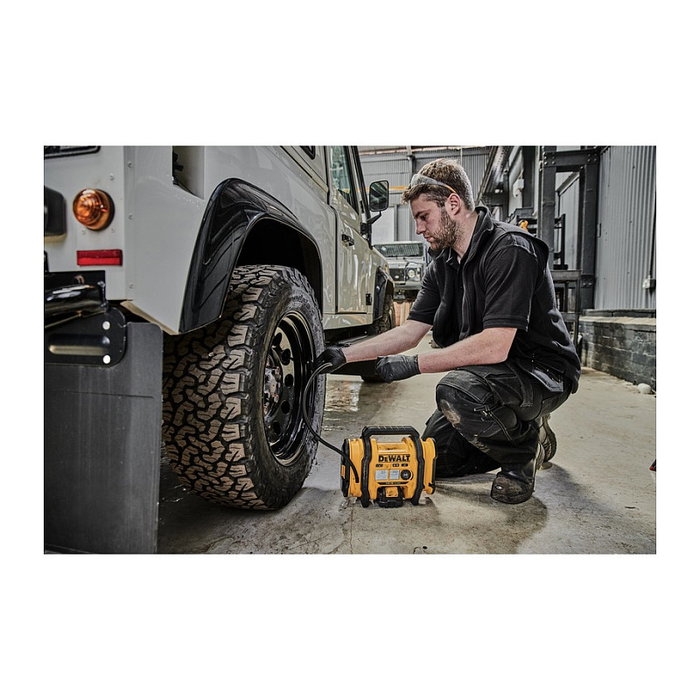 DeWALT DCC018N Compresor Portátil a Batería 12V, 11 bar, Flujo de Aire 0.6 l/min, 2.5 kg, Negro y Amarillo