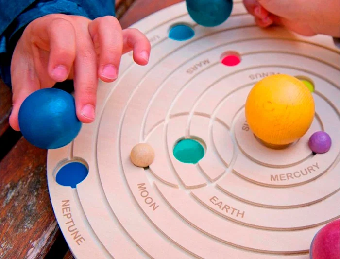 Andreutoys Juego Didáctico Sistema Solar 3D Madera Diámetro Sol Ø 4,5cm