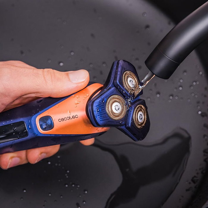 Cecotec Afeitadora Eléctrica Rotativa PrecisionCare Saphire Pro Titanio IPX7 Base Autolimpieza
