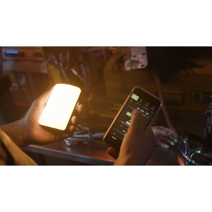 Aputure MC Pro Panel LED RGBWW IP65
