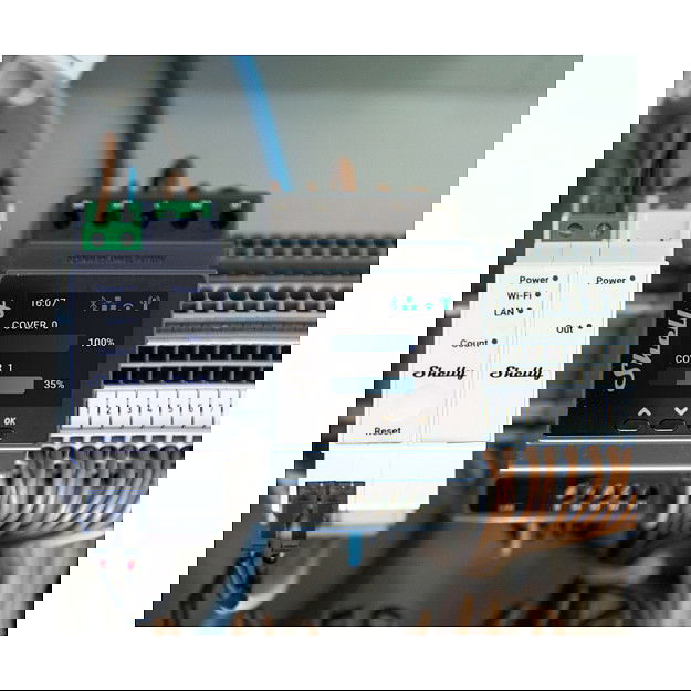 Shelly Relé Pro Dual Cover PM Control Persianas Inteligente 2x WLAN LAN BT Montaje Carril DIN