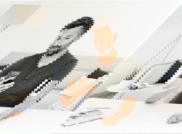 Beurer BM-59 Tensiómetro de Brazo con Bluetooth para Medición de Presión Arterial y Pulso