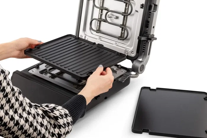 Hisense Contact Grill Digital 2000W HCG2000D antiadherente Hisense Contact Grill Digital 2000W HCG2000D antiadherente