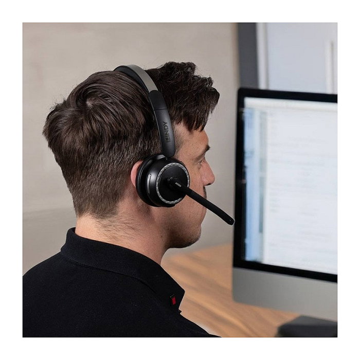 Lindy L118 Auriculares Inalámbricos de Diadema con Micrófono Boom y Base de Carga, Negro Lindy L118 Auriculares Inalámbricos de Diadema con Micrófono Boom y Base de Carga, Negro