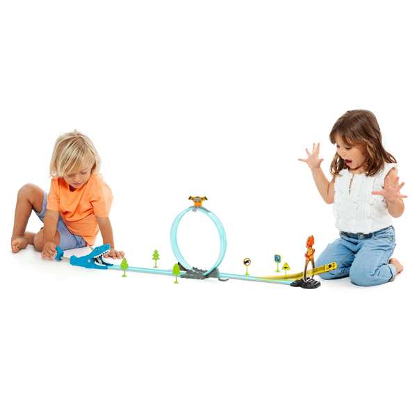 Molto Pista Tiburón 107 cm Incluye 17 Piezas