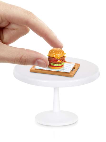 MGA Miniverse Bola Sorpresa Food Series Cenas Serie 3 Coleccionable 9 cm Modelos Surtidos