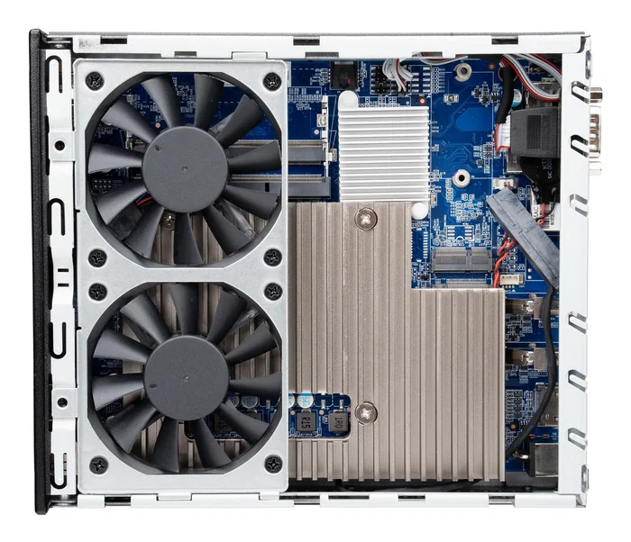 Shuttle DH810S Mini PC barebone Intel H810 LGA 1851 Negro