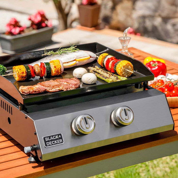 Black+Decker Plancha de Gas Bxop4900E, 2 Quemadores 2.45 KW, Superficie de Esmalte Porcelánico 580x360 mm, Encendido Automático, Patas Ajustables