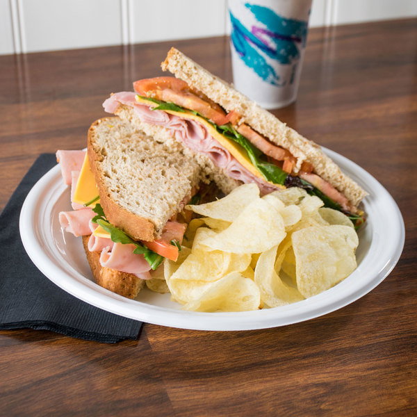 Algon Set de 10 Platos Rojos de Plástico Económico, 22 cm de Diámetro (18 Unidades)