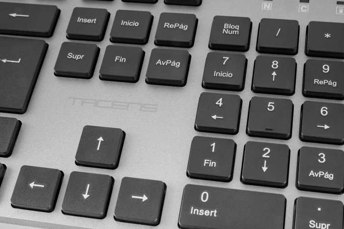 Tacens Zenith Combo Pack inalámbrico con teclado, ratón y alfombrilla QWERTY PT