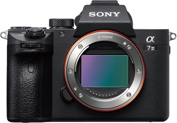 Sony Alpha 7 Mark III Kit + SEL 28-70 II Sony Alpha 7 Mark III Kit + SEL 28-70 II