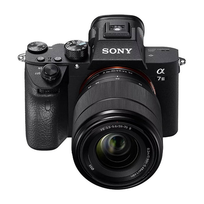 Sony Alpha 7 Mark III con objetivo SEL 28-70 II