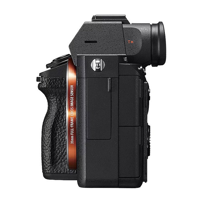 Sony Alpha 7 Mark III con objetivo SEL 28-70 II