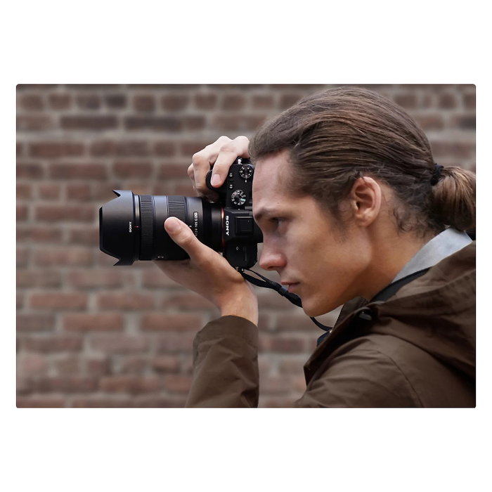 Sony Alpha 7 Mark III con objetivo SEL 28-70 II
