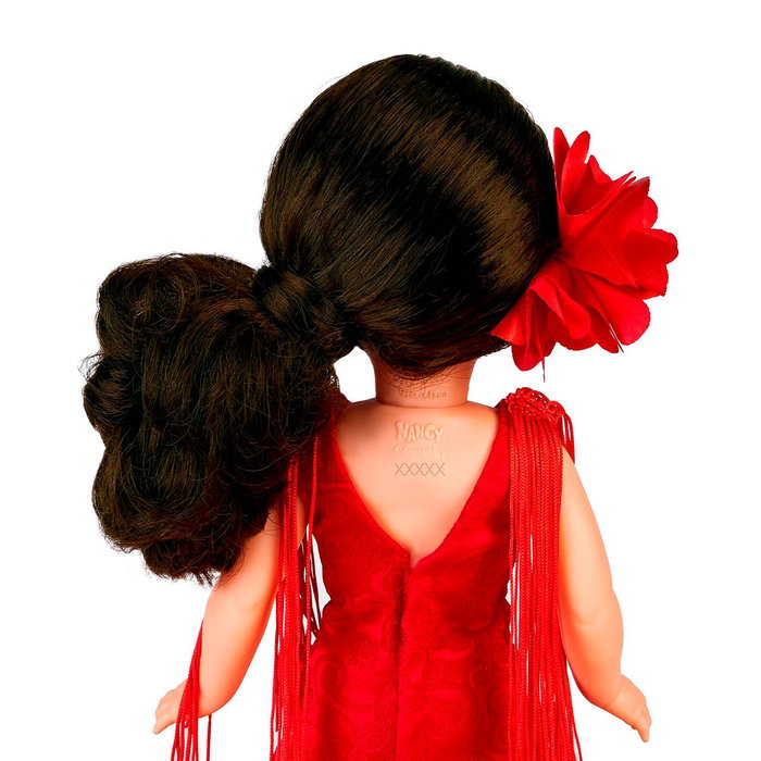 Famosa Nal02000 Muñeca Nancy Colección Flamenca Reedición, vestido raso rojo sin mangas y flecos, coleta rizada con flor, +6 años Famosa Nal02000 Muñeca Nancy Colección Flamenca Reedición, vestido raso rojo sin mangas y flecos, coleta rizada con flor, +6 años