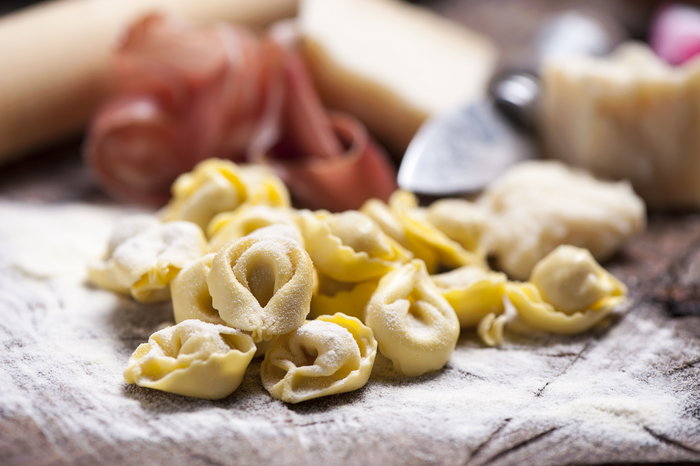 Quttin Rodillo Cortapastas Cuadrado Rizado para Repostería (24 Unidades) inevitable
