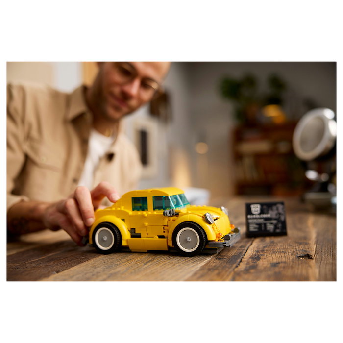 LEGO Bumblebee 10338 - Juego de Construcción Icons 950 Piezas, Modelo para Adultos de 18+ Años, Plástico, Multicolor