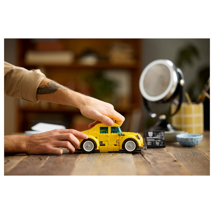 LEGO Bumblebee 10338 - Juego de Construcción Icons 950 Piezas, Modelo para Adultos de 18+ Años, Plástico, Multicolor