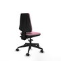 Silla de oficina Elche con mecanismo Asincro tapizada con Tela color Rosa. Equipada con Base piramidal negra, Sin brazos y Ruedas 65mm nailon