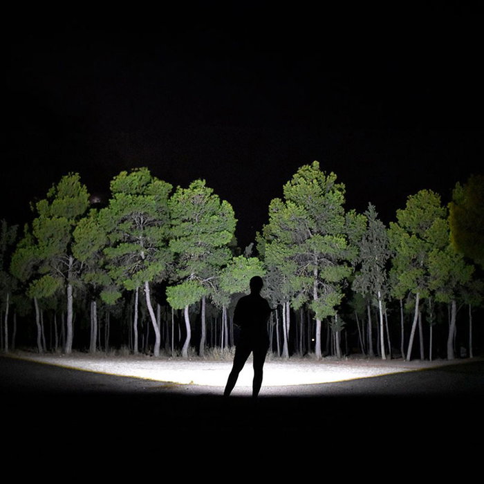 Edm Linterna LED de Largo Alcance 18000 lm 180w Hasta 20h Autonomía IP67 Aluminio Power Bank