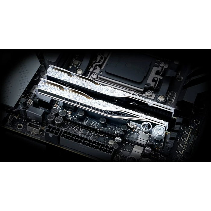 G.Skill Trident Z5 Neo RGB 32 GB (2x16 GB) DDR5 8000 MHz CL38