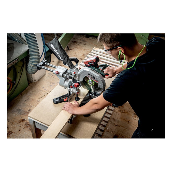 Metabo KGS 18 LTX BL 254 Sierra de inglete con carriles deslizantes, bisel unico, 4000 RPM, corte 215 x 47 mm, 18V con 2 baterias de 5.2Ah 10.4Ah total