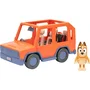 Moose Toys Coche Familiar 4x4 Bluey con figura de Chilli