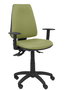 Silla de oficina Elche con mecanismo Asincro tapizada con Tela color Verde oliva. Equipada con Base poliamida negra, Brazos 1D y Ruedas de nailon 50 mm